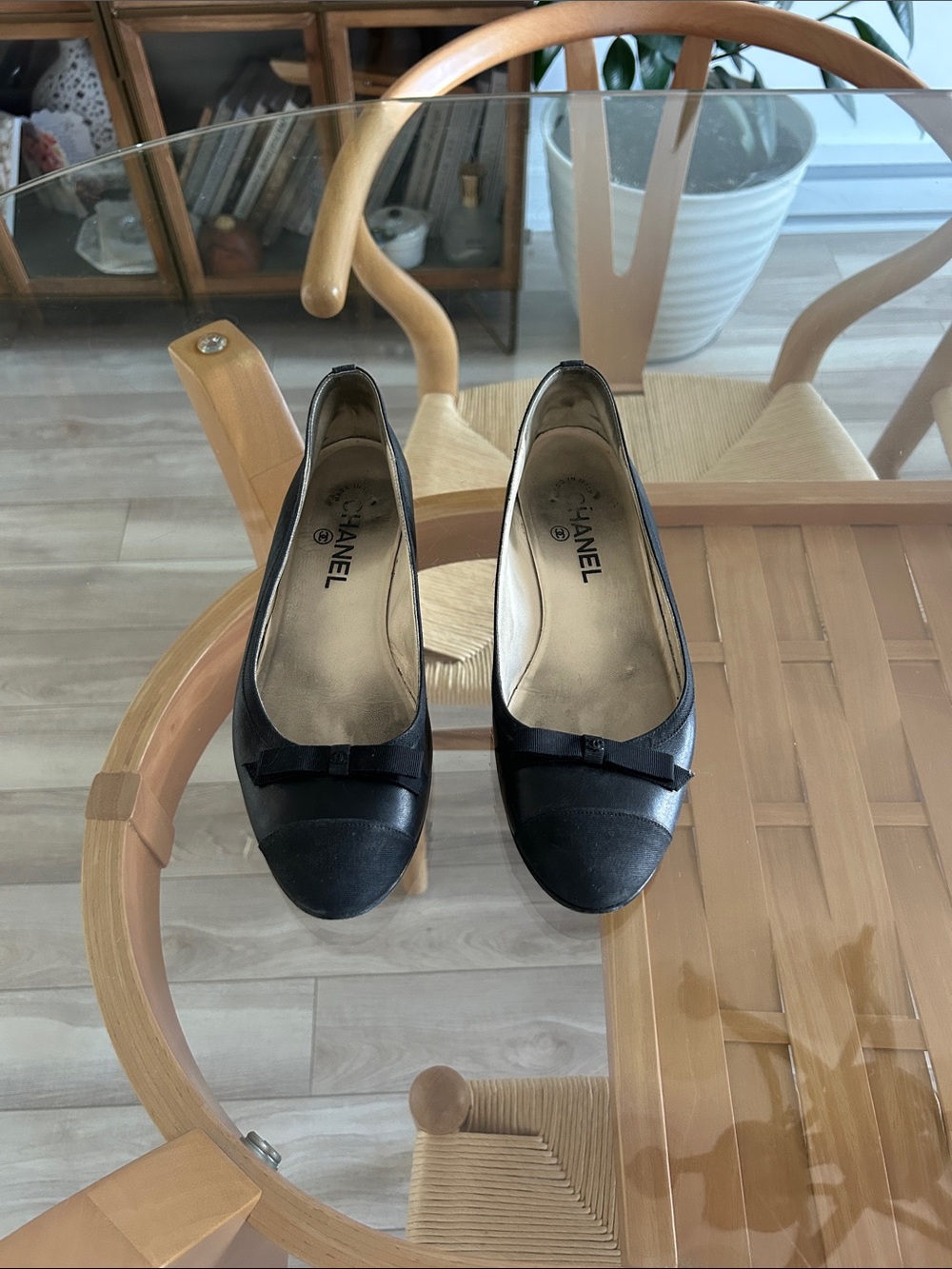 Chanel Black Leather Cap-Toe Ballet Flats